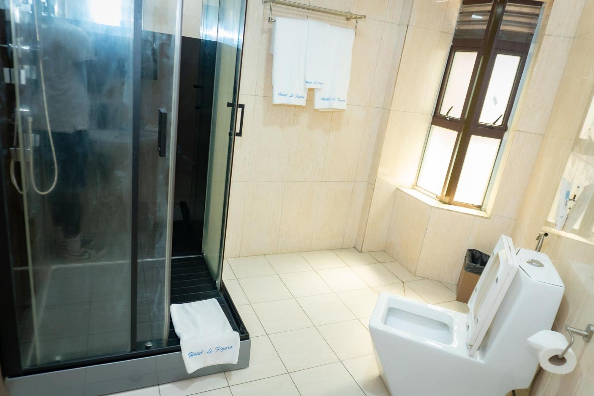 Hotel Le Figaro Duala Zewnętrze zdjęcie
