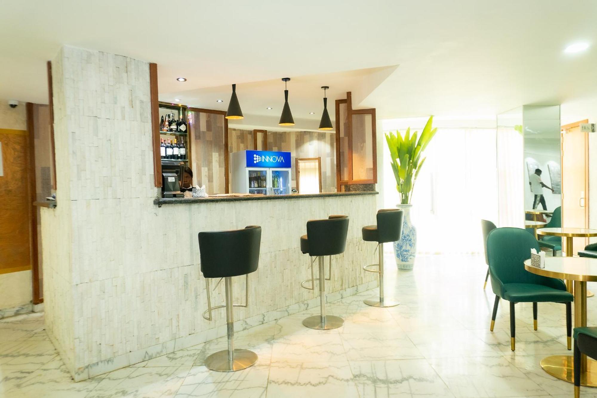 Hotel Le Figaro Duala Zewnętrze zdjęcie